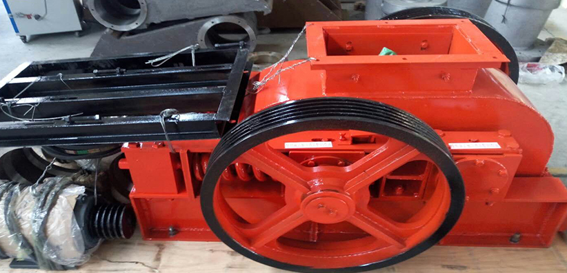 對輥破碎機３.jpg